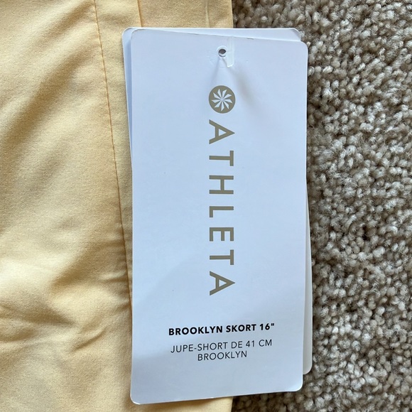 New!Athleta pale yellow Brooklyn skort 16”.  NWT - Picture 3 of 4